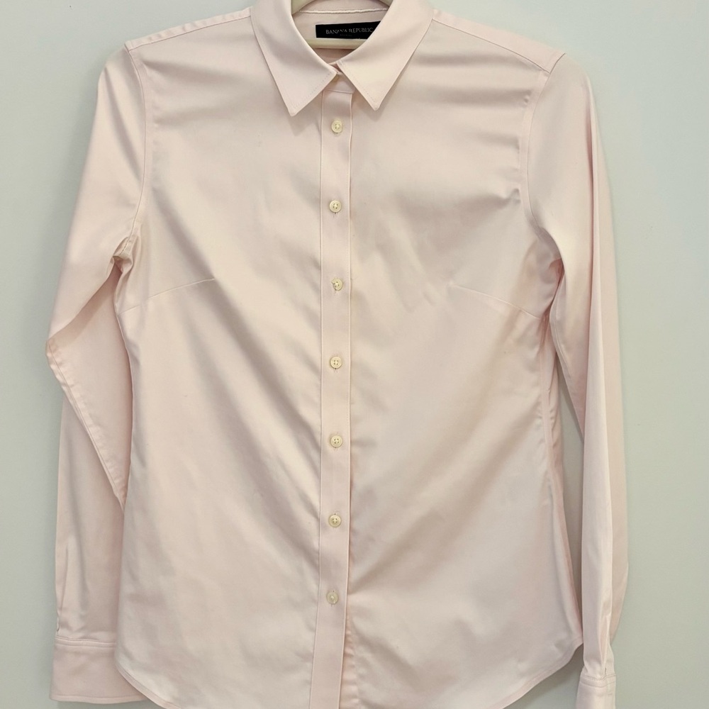 Banana Republic Pink Cotton Shirt.  Only worn 2-3 times.  It was too tight on me